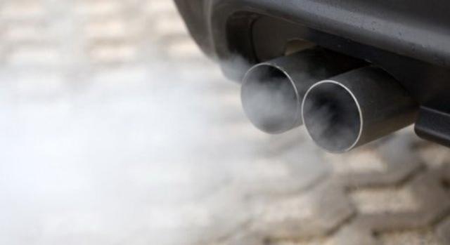 Környezetvédelmi ellenőrzéssel szűrik a héten a hibás autókat