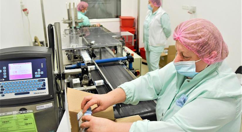 Bővült a vírus elleni fegyvertár, Pécsváradon is gyártanak készítményeket