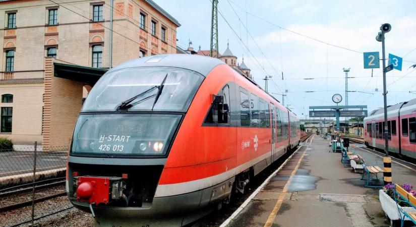 Olyan jól sikerült a MÁV fejlesztése, hogy Szombathely és Pécs között szinte lehetetlen késés nélkül utazni