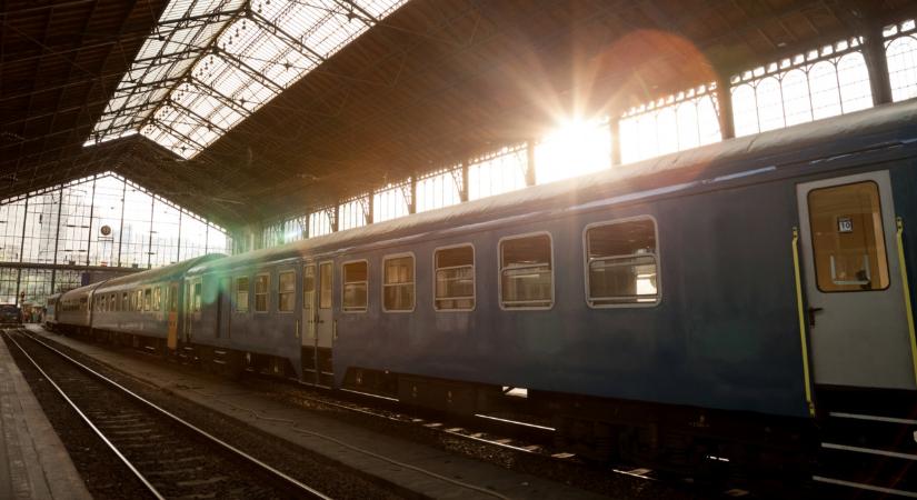 Rengeteg budapesti elővárosi vonat menetrendje módosul: nagyon oda kell figyelni