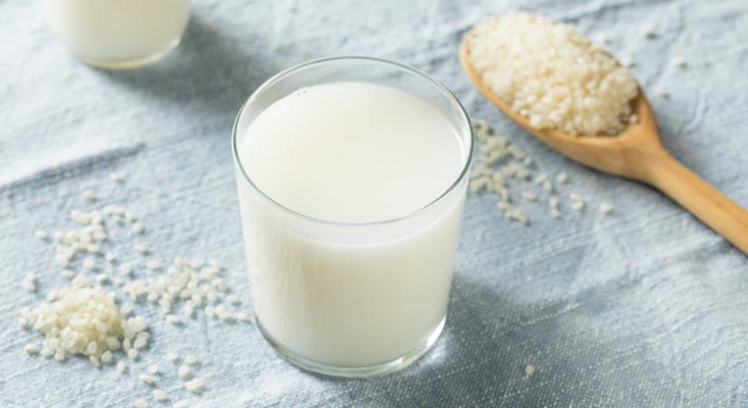 40 forintból készíthető rizsital házilag: 3 tejpótló ital recepttel, ami laktóz- és tejfehérje-érzékenységgel is iható