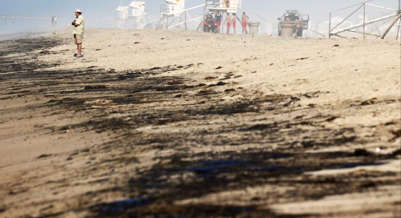 33 négyzetkilométeres olajszőnyeg alakult ki Los Angelestől nem messze az óceánon