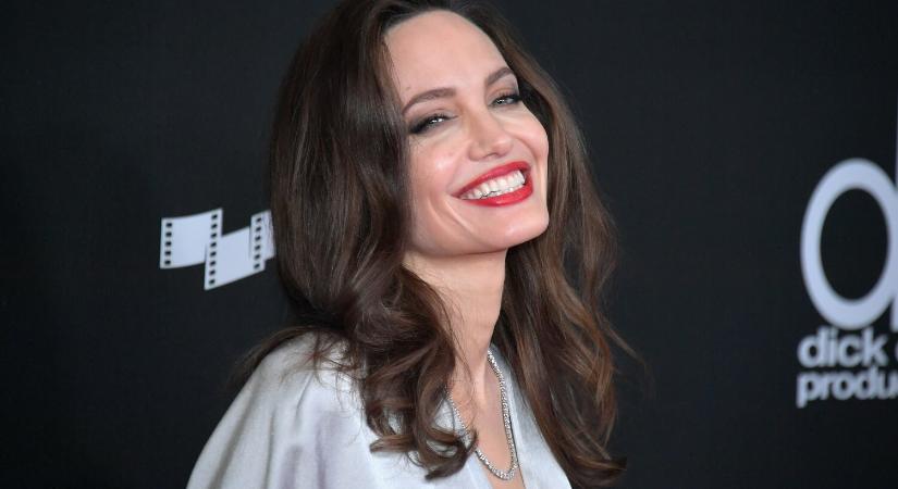 Angelina Jolie a lányával vonult fel a vörös szőnyegen