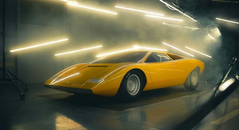 Újra megépítették a Countach-ős Lamborghini LP500 prototípust