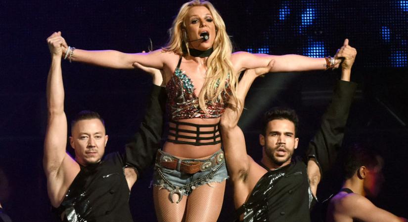 Mint a cigarettacsikket, úgy nyomta el az apja Britney Spearst több mint 10 évig