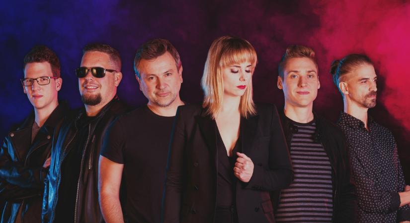 Újabb magyar zenekar kapott saját márkás pálinkát: Békésről érkezett a meggy