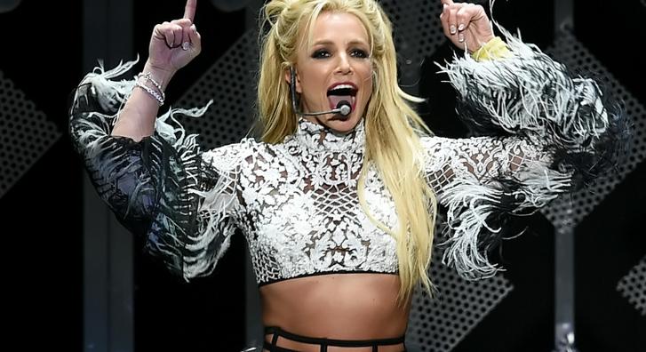 Britney Spears két órán át zokogott