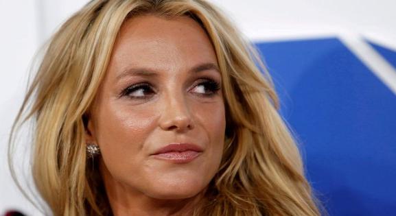 Britney Spears két órán át sírt a bírósági döntés miatt