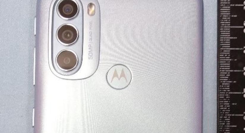 50 MP-es kamerával és 5000 mAh-es akkumulátorral jön a Motorola G31