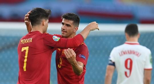 Csúnya pofonba szaladt az olasz válogatott hazai pályán, a spanyol csapat bejutott a Nemzetek Ligája döntőjébe