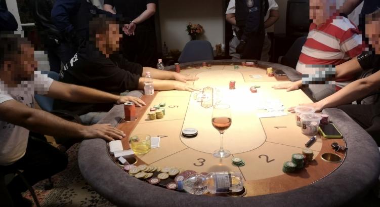 Tiltott szerencsejáték szervezőit fogták el a rendőrök