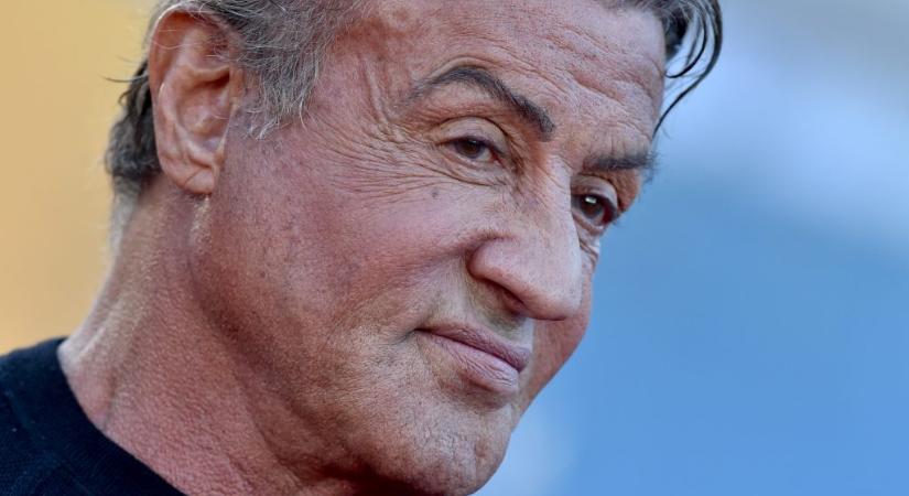 Sylvester Stallone már az új Feláldozhatók forgatásáról posztolt