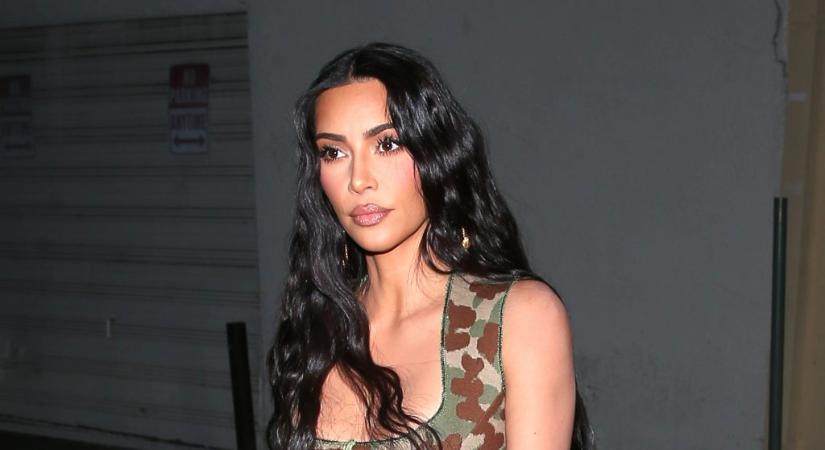 Kim Kardashian a Saturday Night Live-ban fog poénkodni