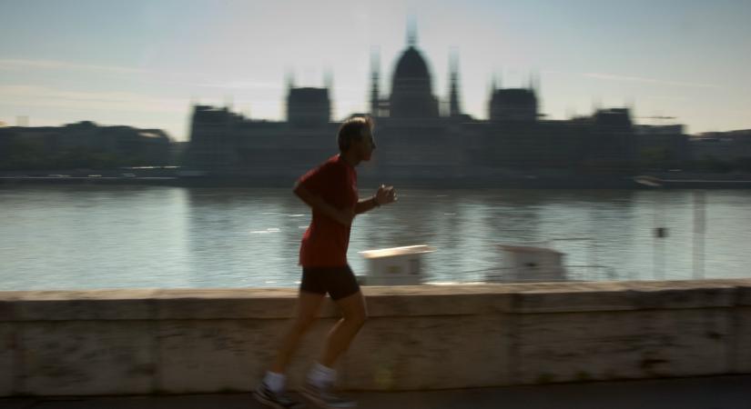 A fél város lezárják a hétvégén, futóverseny lesz Budapesten: itt számíts nagy dugókra