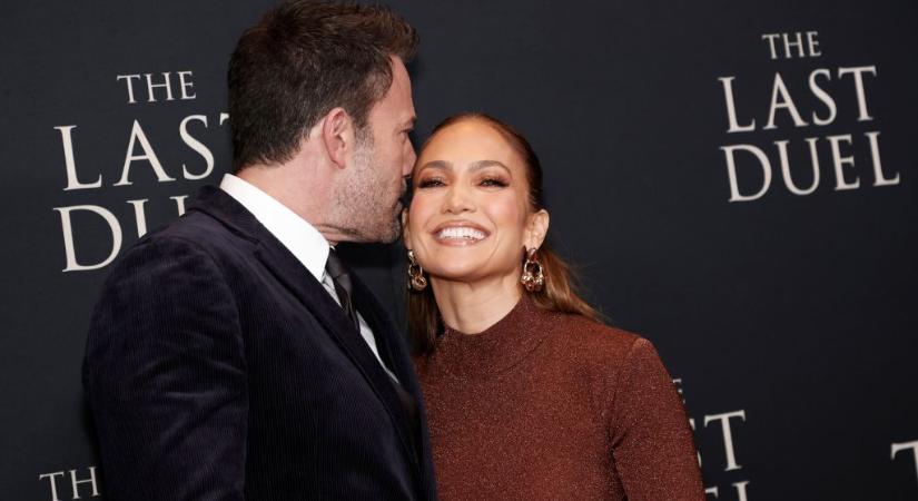 J.Lo és Ben Affleck majd’ felfalták egymást a vörös szőnyegen