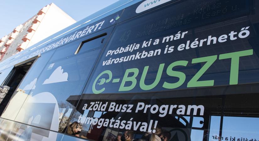 Elektromos autóbuszokat állítanak üzembe Debrecenben