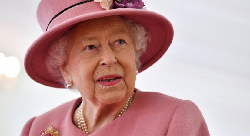 II. Erzsébet először használt sétapálcát nyilvánosan