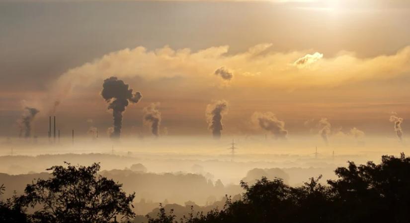 Elmoshatja a környezetszennyező hazai vállatok nyereségét a klímaváltozás