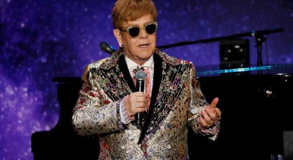 Elton John olyat vitt véghez, amelyet korábban senki