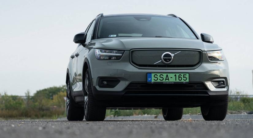 Elronthat a villanyosítás egy Év Autóját? - Volvo XC40 Recharge - 2021