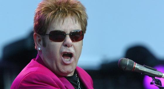 Elton John megdöntött egy elképesztő rekordot