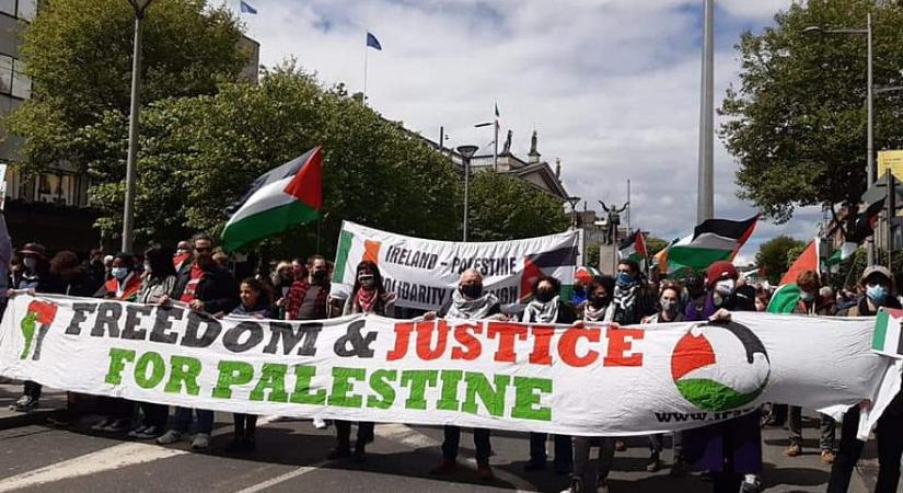 Jelentés az ír politikusok és aktivisták körében elterjedt, „felülről irányított” antiszemitizmusról