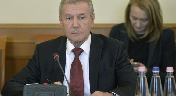 Kinevették Benkő Tibor honvédelmi minisztert a meghallgatásán