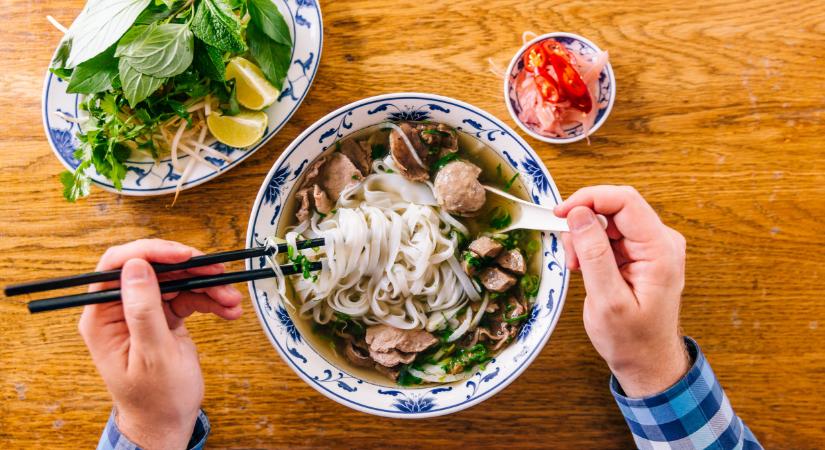 A vietnámi pho leves titkai: Hogyan készül ez az étel az eredeti pho leves recept alapján?