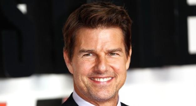 Az 59 éves Tom Cruise lehangolóan néz ki friss fotóin: sokan plasztikával gyanúsították meg a sztárt