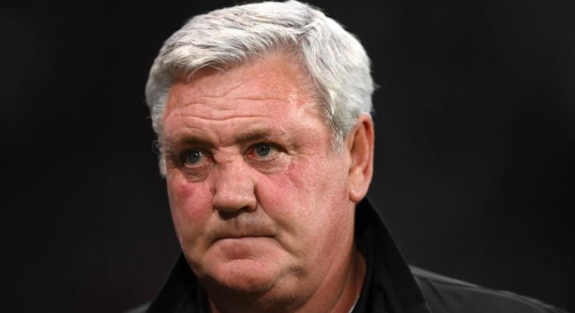 Az új tulajdonosok nem küldték el a Newcastle edzőjét, aki örömében be is szólt az újságíróknak