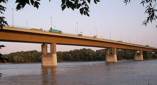 Vasárnap forgalomkorlátozás lesz a hárosi Duna-hídon