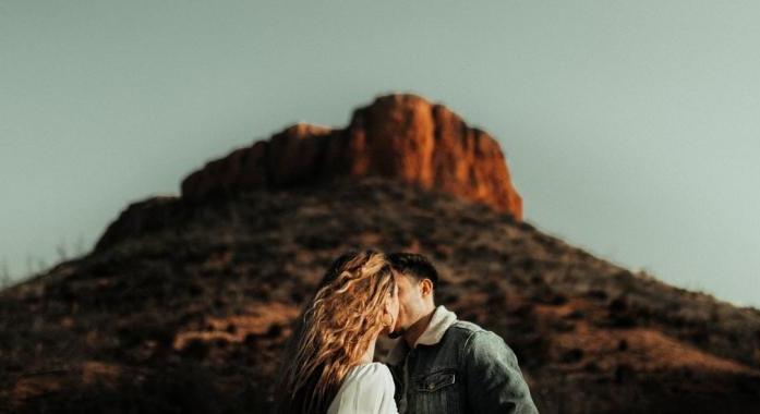 Aki szeret, az jelen akar lenni