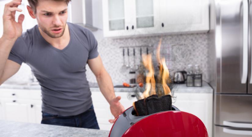 Túl forró lett az étel a mikróban? Megégett a pirítós? Pár egyszerű praktikával megelőzhetők a konyhai bosszúságok