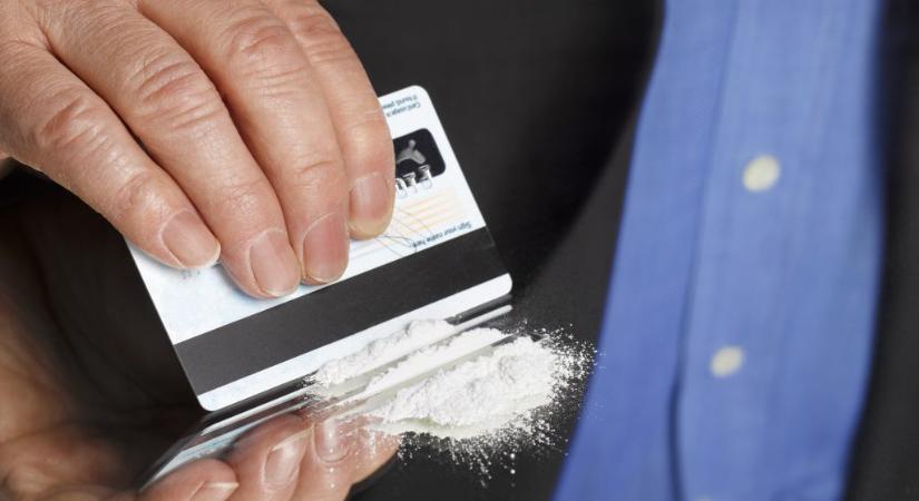 Egyre több 90 éves brit kokainozik, az unokáiktól kapják a drogot