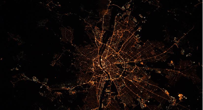Nem mindennapi köszöntést kapott Budapest a NASA űrhajósától