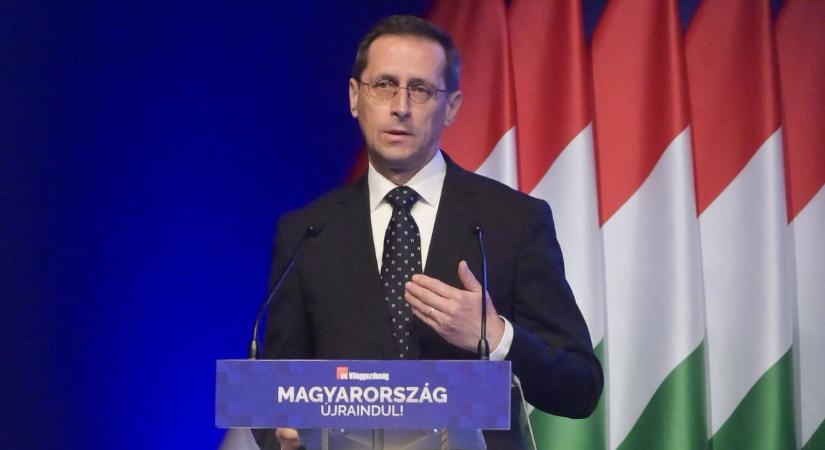 Közgazdászok szerint Magyarország akár 2022 második feléig is EU-s források nélkül maradhat