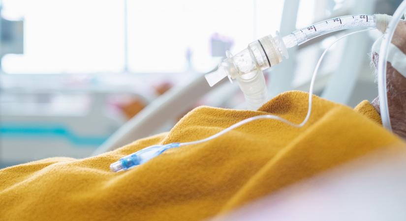 Dulakodnak a légszomjjal küzdő betegek az oxigénért - Megrendítő állapotok egyes román kórházakban