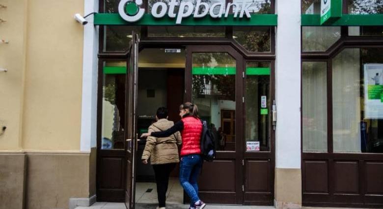 OTP Bank Románia vezérigazgató: nem akarjuk a készpénzmentes bankfiókok trendjét követni