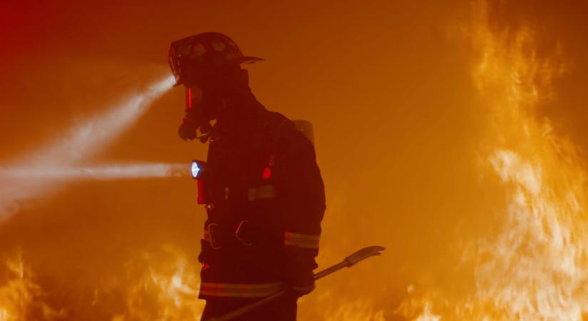 Három hajdúnánási tűzoltó is megkapta a Bátorságért Érdemjelet