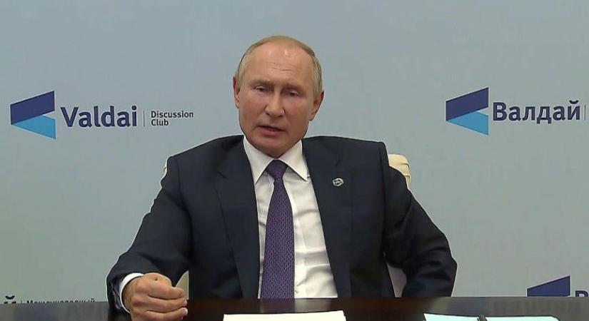 Putyin: Nyugaton fantazmagóriává alakult a férfiak és nők helyzetéről folytatott vita