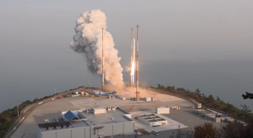 Nem sikerült Föld körüli pályára állítani az első koreai álműholdat