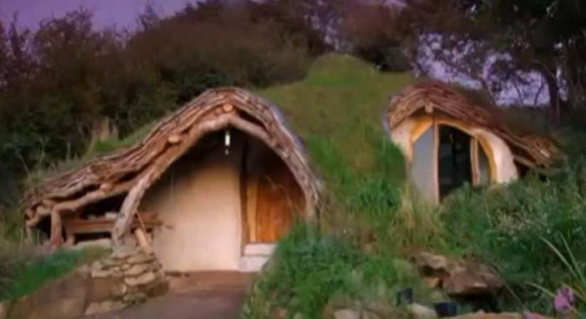 Élet a jövőben 1. – Hobbitház (videó)