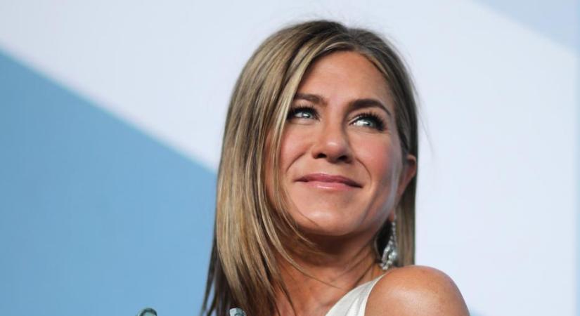 Készítsd el Jennifer Aniston karcsúsító shake-jét otthon