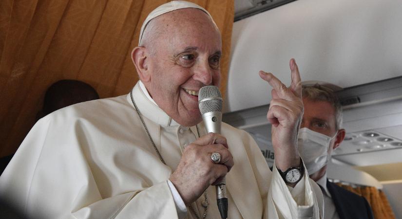 Elejtett szó - Visszajöhet Magyarországra Ferenc pápa