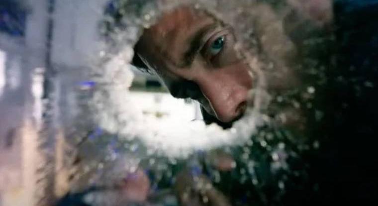 Michael Bay berobbant új filmjének, az Ambulance-nek az előzetesével