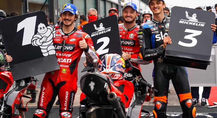 MotoGP: 51 bukás és számos mentés szombaton