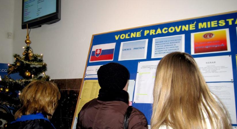 Szeptemberben némileg csökkent a hosszútávon munkanélküliek száma Szlovákiában