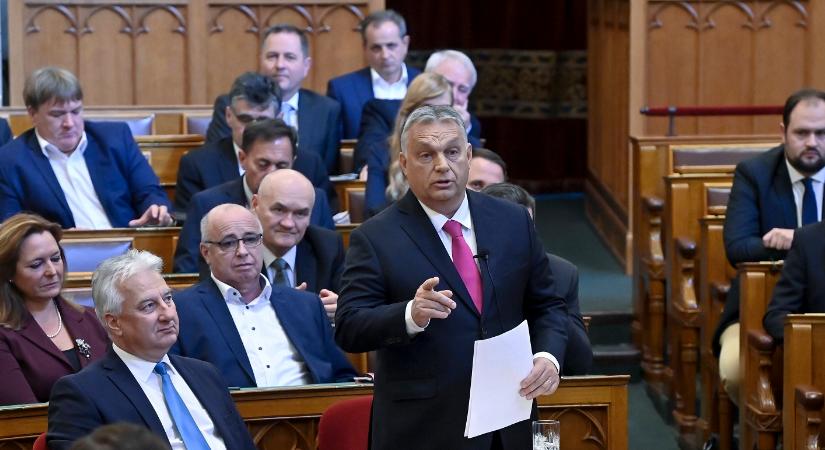 Orbán Viktor Jakabnak: vigyázzon a kommunistákkal, mert az ön által felvett CSOK-ot is megszüntetnék