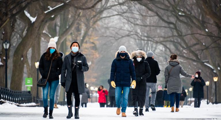 Kemény tél várható, újult erővel támad a járvány - Koronavírus a világban – az Index keddi hírösszefoglalója