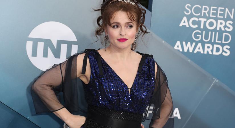 Az 55 éves Helena Bonham Carter mindig elképesztő szereléseket visel: a különc színésznő kerüli az egyhangú darabokat